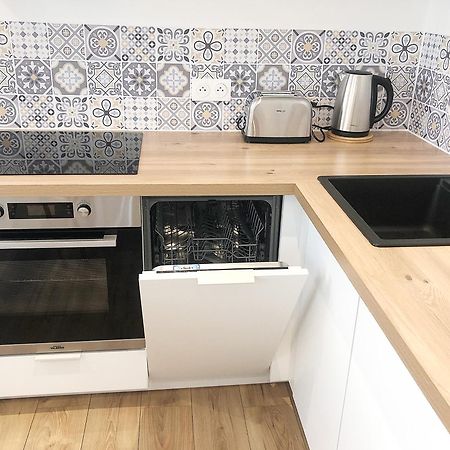 Le Petit Barbusse, Proche Centre Avec Netflix Appartement Reims Buitenkant foto